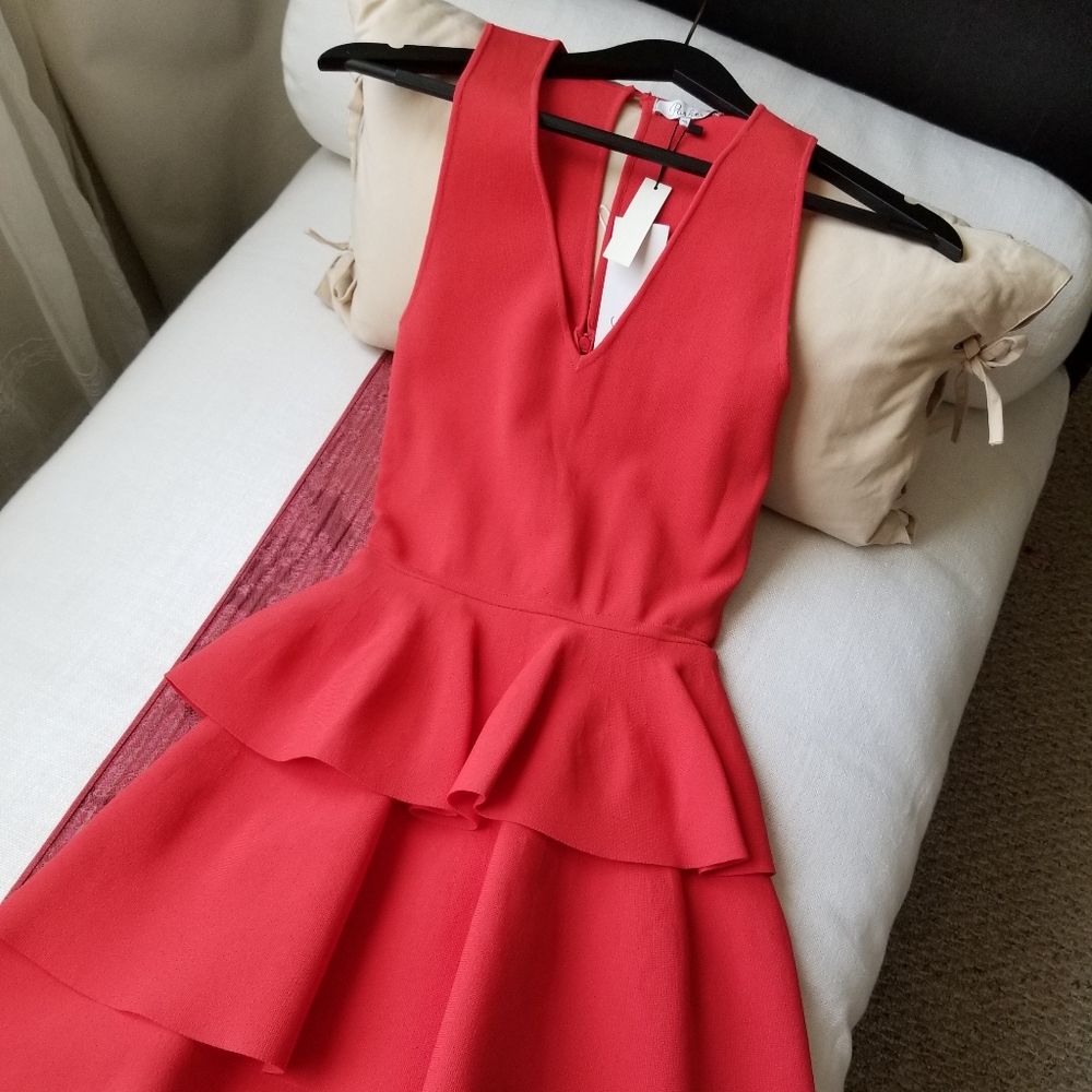 Sleeveless v-neck Parker dress in roseberry